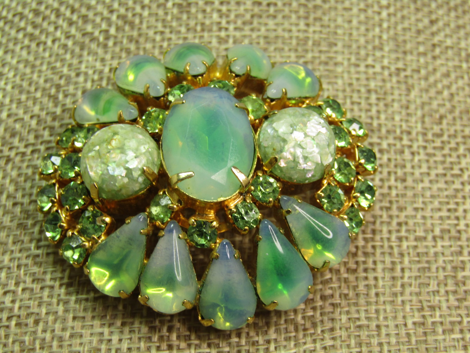 Vintage Green Rhinestone Givre Opalescent Brooch & Earrings Set, Juliana Style, Mid-Century - 3