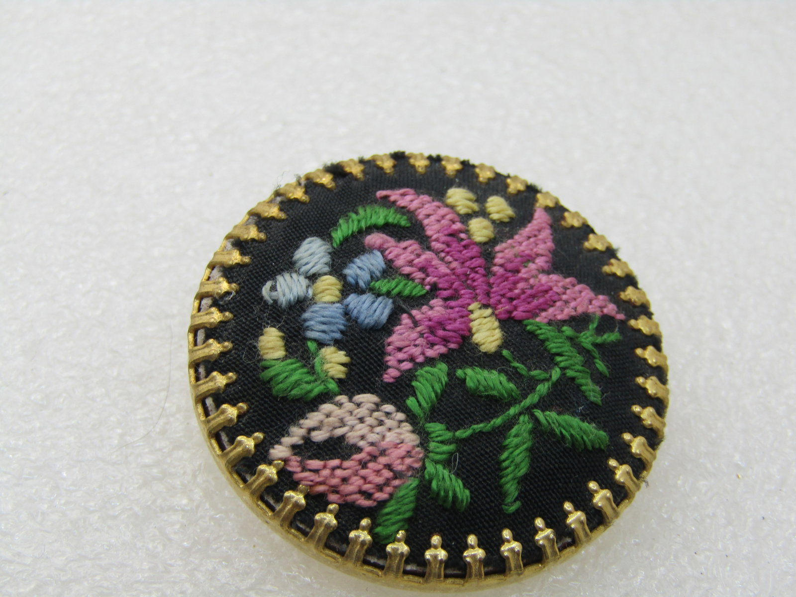 Vintage Black Floral Needlepoint Cameo Brooch , 1.5" Round - 4