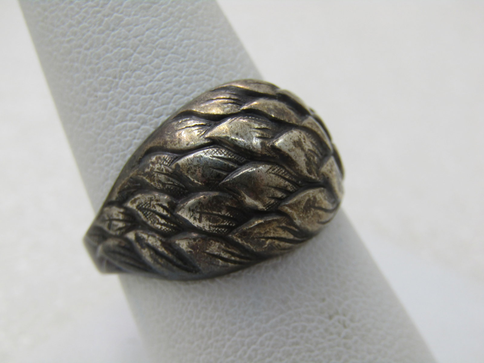 Vintage Sterling Silver Domed Leaf Ring, Sz. 10, Unisex - 2