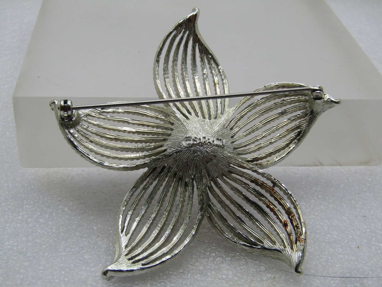 Vintage Star/Floral Blossom Brooch, Faux Pearl, 1960's-1970's, Sarah Coventry - 4