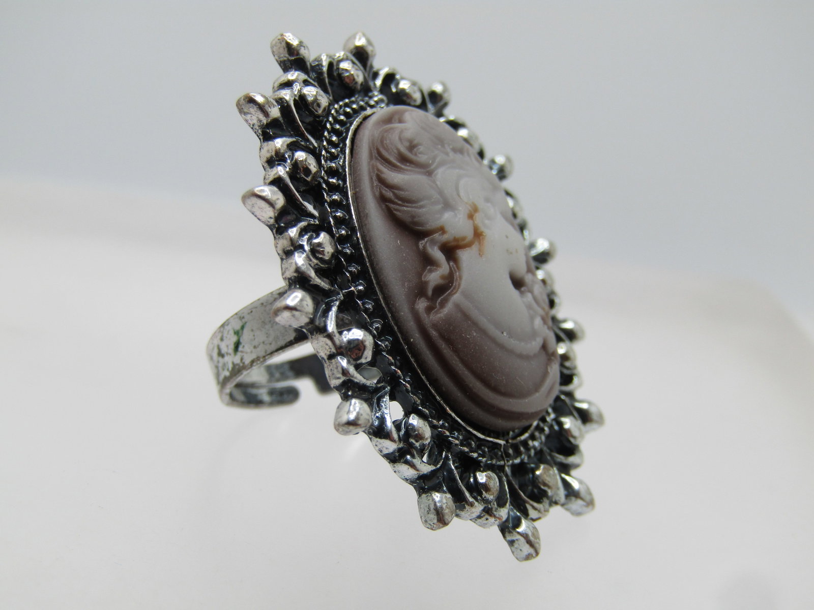 Vintage Cameo Fashion Ring. Adjustable, Sz. 7-9.5, 1980's-1990's - 3