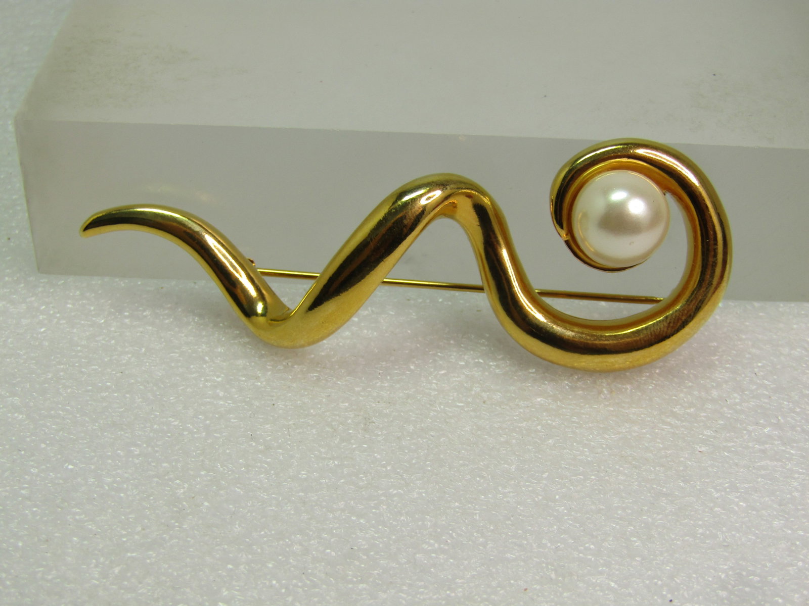 Vintage Squiggle Faux Pearl Brooch, 1990's. Mod Design - 2
