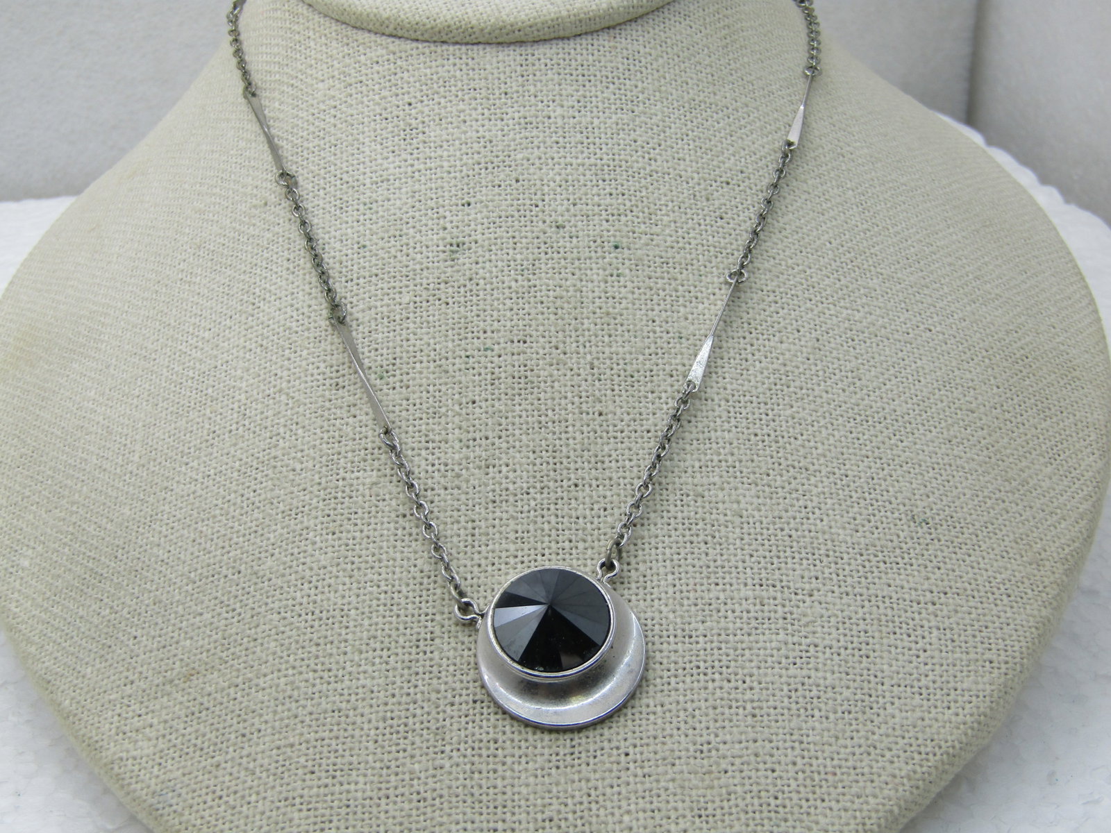 Vintage Hematite Modern Necklace by Sarah Coventry, 16.5" Silver Tone - 2
