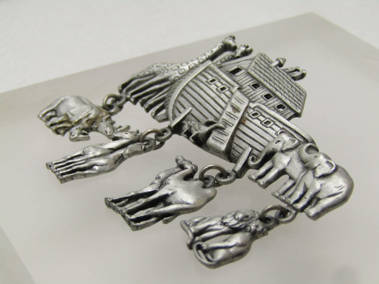 Vintage Noah's Ark Dangle Brooch, Signed JJ, 1980's, Pewter Tone - 3