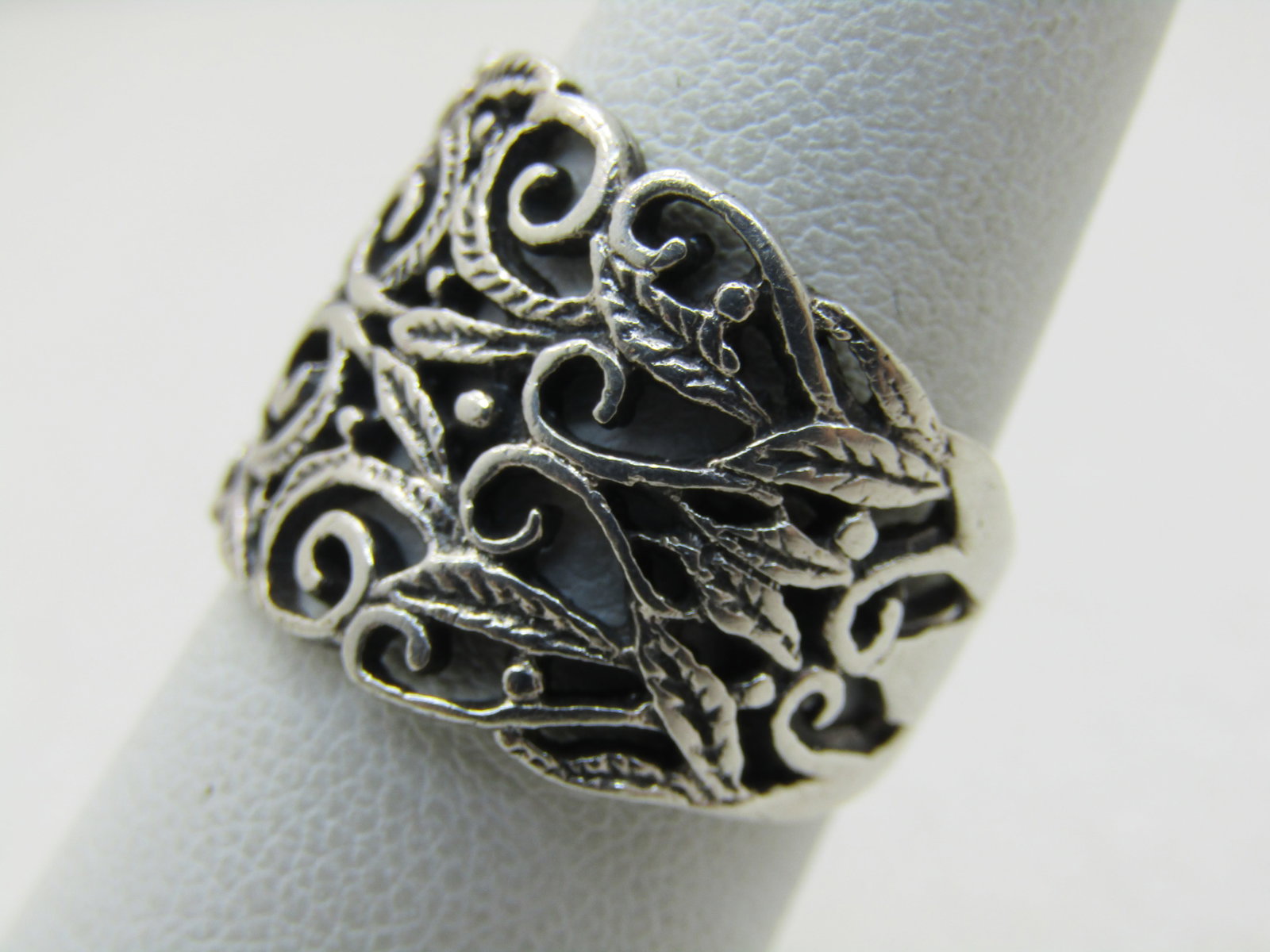 Vintage Sterling Silver Wide Scrolled Band Ring, Sz. 7, 5.92 gr. - 3