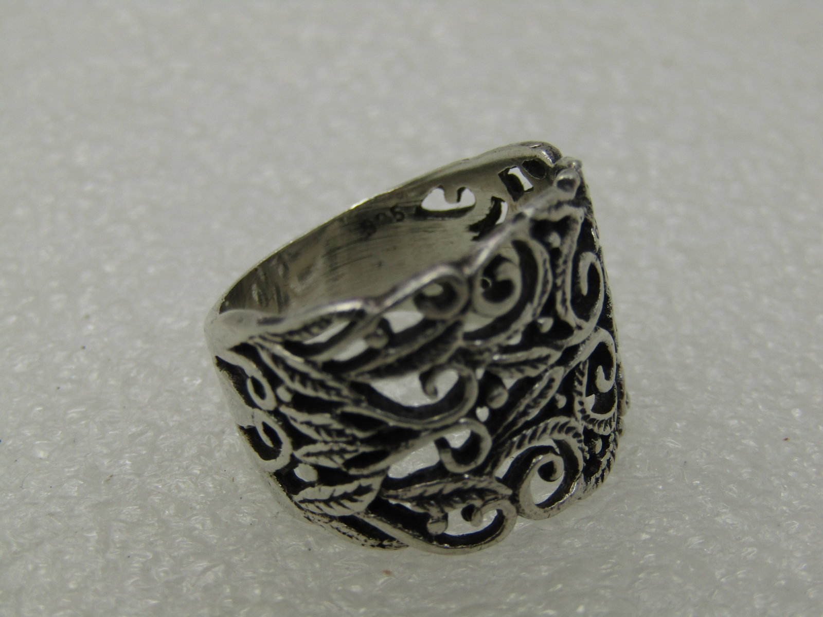 Vintage Sterling Silver Wide Scrolled Band Ring, Sz. 7, 5.92 gr. - 6