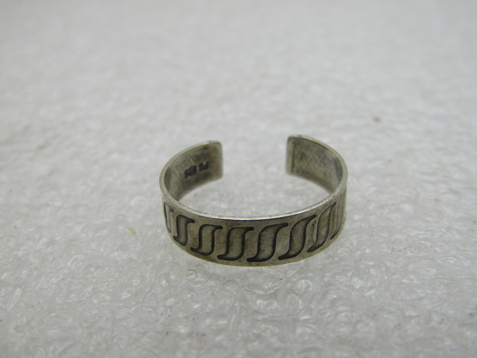Vintage Sterling Silver Toe Ring, Adjusts. Sz 2.5 - 4 - 4