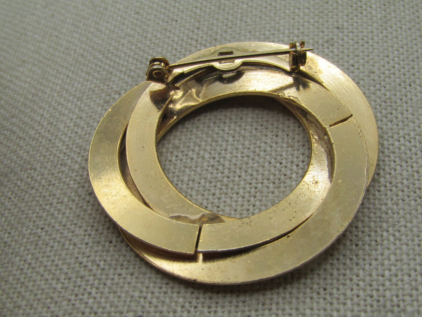 Vintage Triple Circle Brooch, Stamped Design, 1960's - 5