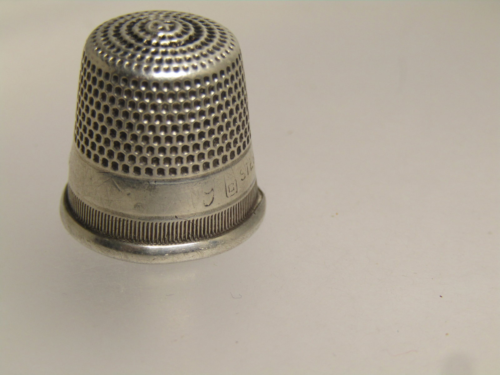 Vintage to Antique Sterling Thimble, European, 1920's or Earlier - 2