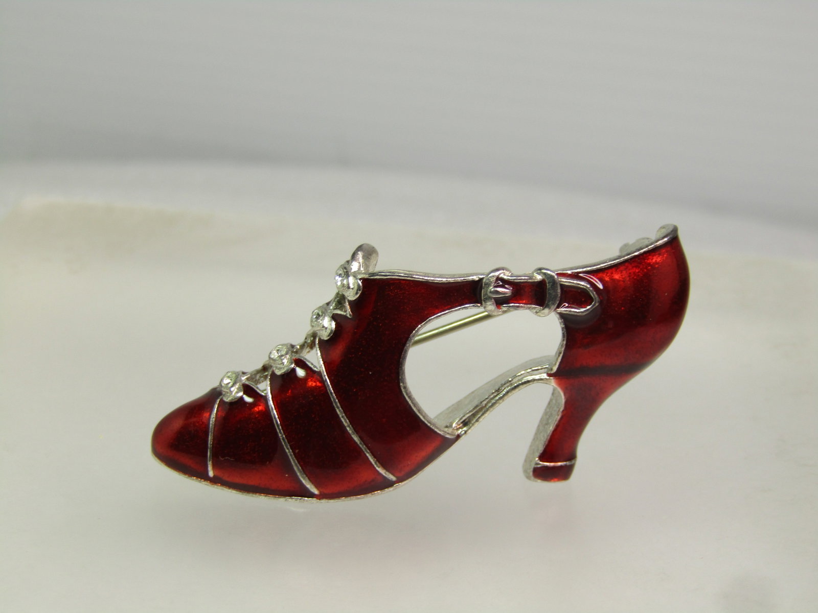 Vintage Red Enameled Shoe Brooch, Rhinestones, Modern Museum Art, 1980's - 2