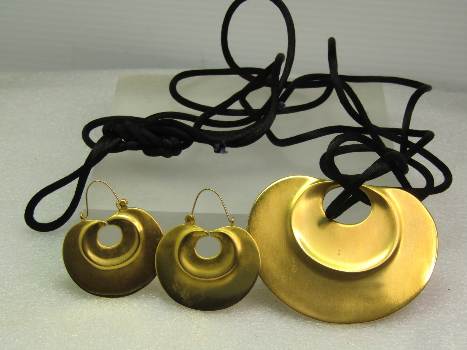 MMA Gold Tone Necklace/Earrings Set, 1990's, 28" - 4
