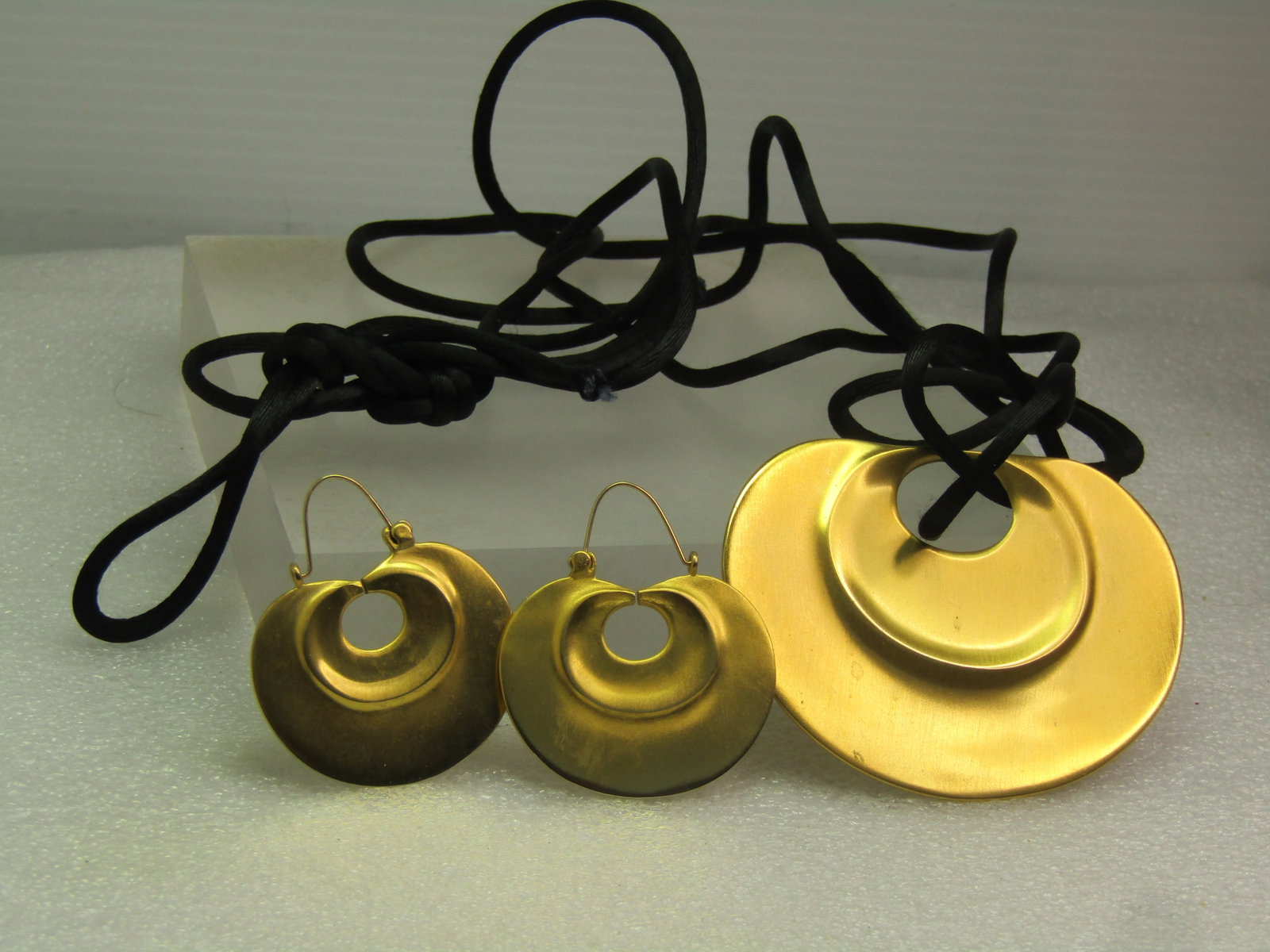 MMA Gold Tone Necklace/Earrings Set, 1990's, 28" - 5