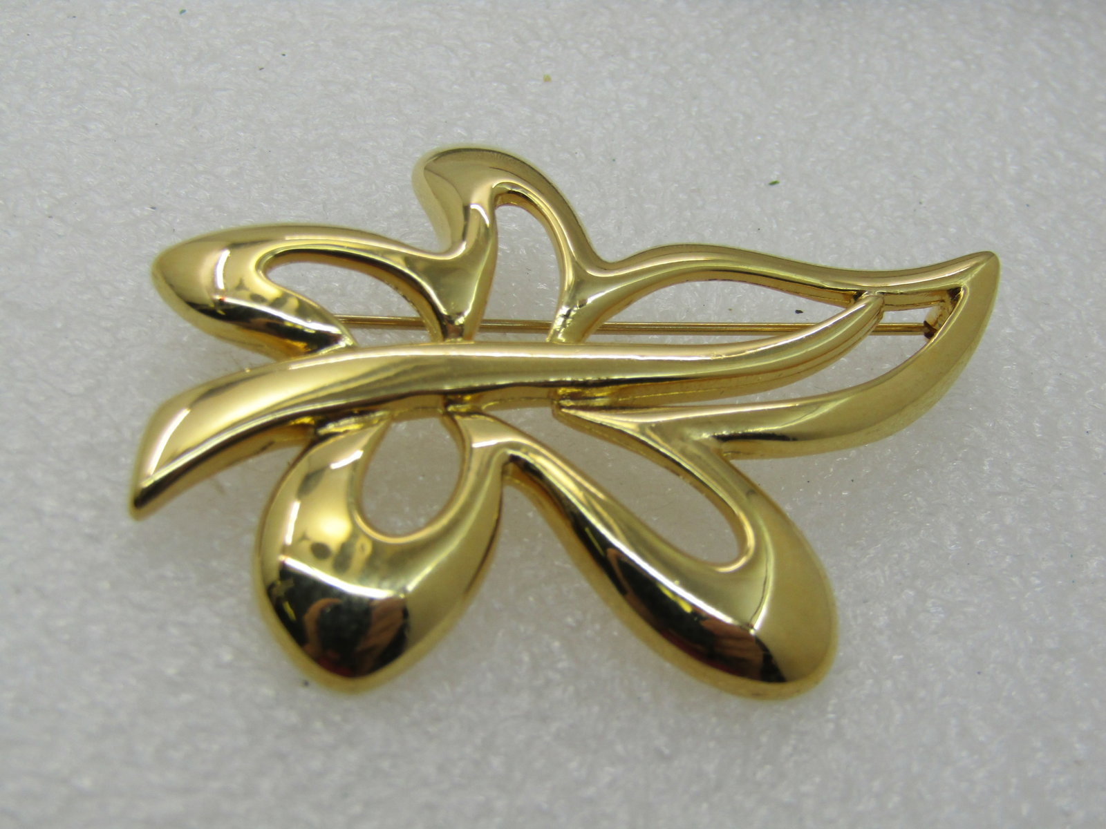 Vintage Napier Gold Tone Open Leaf Brooch, 2.5" - 5