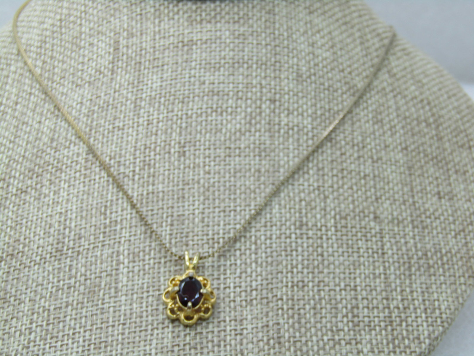 Vintage Red Rhinestone Filigree Necklace, 17", Gold Tone NL - 5