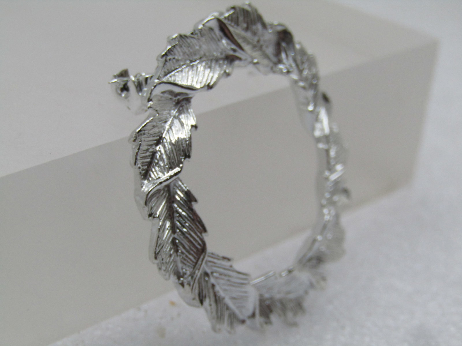 Vintage Leaf Circle Brooch, 1960's-1970's,, Signed Gerry's - 3
