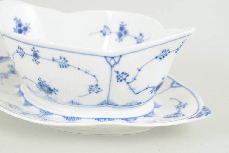 Royal Copenhagen, Denmark. Blue Fluted Plain porcelain sauce boat with stand. Dated 1967. - 3