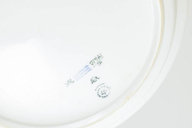 Gertrud Vasegaard for Royal Copenhagen, Denmark. Set of three porcelain deep plates with blue - 4