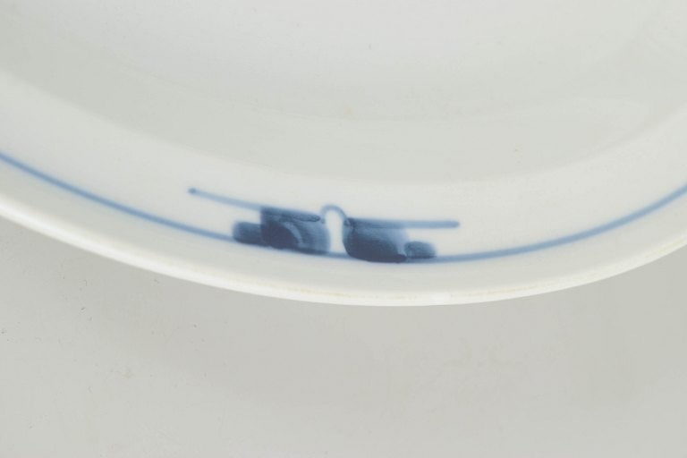 Gertrud Vasegaard for Royal Copenhagen, Denmark. Large porcelain serving platter with blue - 3