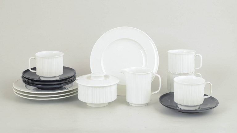 Tapio Wirkkala for Rosenthal, Scandinavia. Coffee service in white porcelain with a fluted surface. (1 of 5)