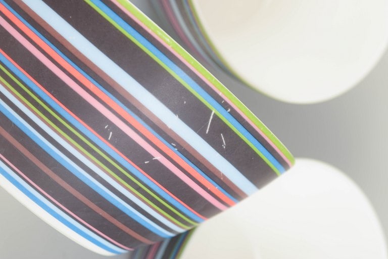Alfredo Häberli for Iittala, Finland. Three colourful porcelain bowls with multicoloured horizontal - 3