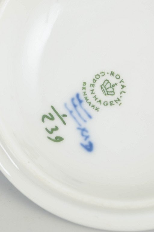 Royal Copenhagen, Denmark. Porcelain sugar bowl decorated with cobalt-blue underglaze , Blue Fluted - 4