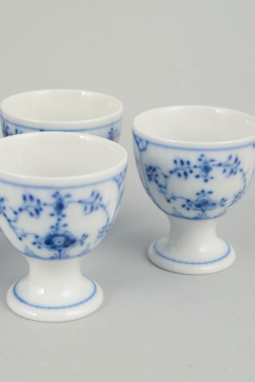 Royal Copenhagen, Denmark. Set of five porcelain egg cups decorated with cobalt-blue underglaze, - 3