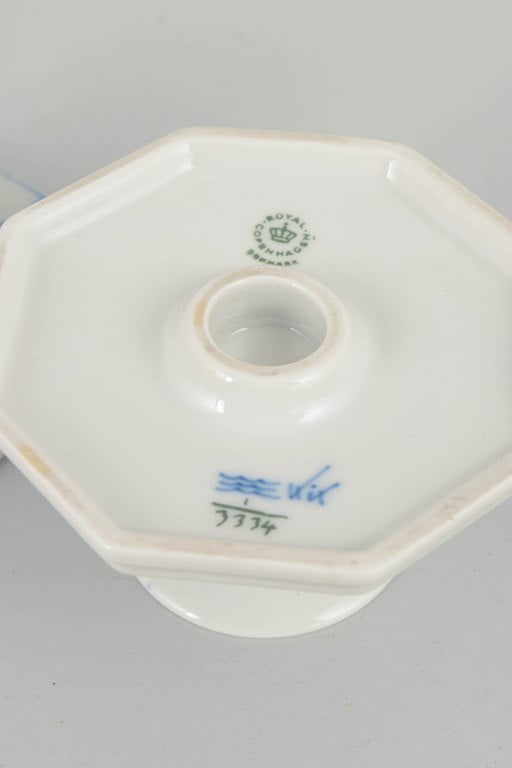 Royal Copenhagen, Denmark. Pair of porcelain candlesticks decorated cobalt-blue underglaze, Blue - 4