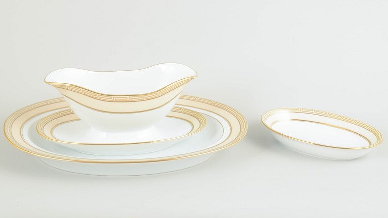 Bing & Grøndahl Rossini, Denmark. Set of porcelain sauce boat, serving dish and small dish with a (1 of 4)