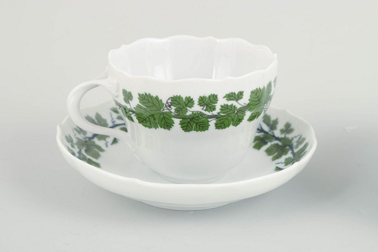 Meissen, Germany. Porcelain coffee set for four from the green vine leaf series. Early 20th century. - 3