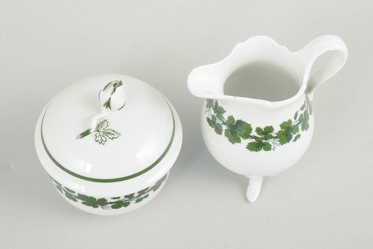 Meissen, Germany. Porcelain sugar bowl and creamer from the green vine leaf series. Early 20th - 4