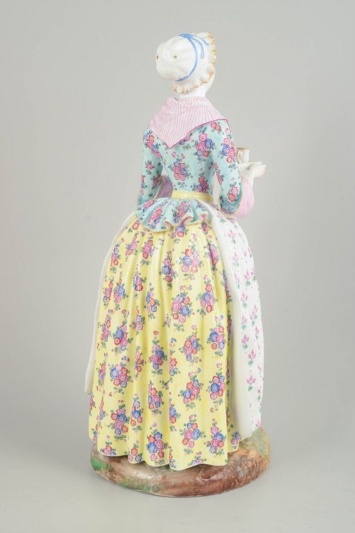 Meissen, Germany. La Belle Chocolatière, porcelain figurine. Museum quality. Approx. 1790s. - 4