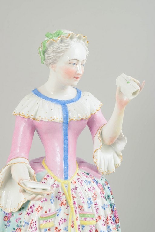 Meissen, Germany. La Belle Chocolatière, porcelain figurine. Museum quality. Approx. 1790s. - 2