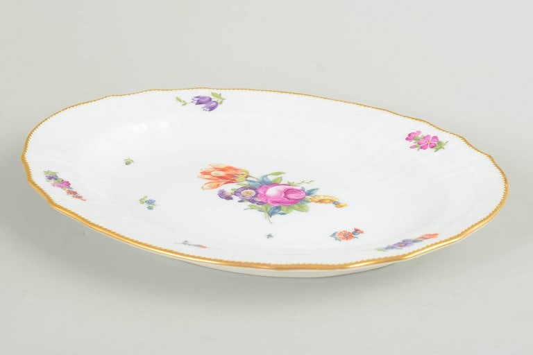 Royal Copenhagen, Denmark. Saxon Flower, large oval porcelain serving dish with floral decoration. - 2