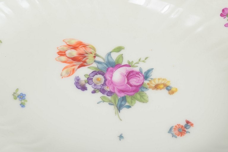Royal Copenhagen, Denmark. Saxon Flower, large oval porcelain serving dish with floral decoration. - 3