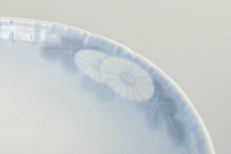 Royal Copenhagen, Denmark. Midsummer Night's Dream, porcelain compote. Approx. 1920s. - 3