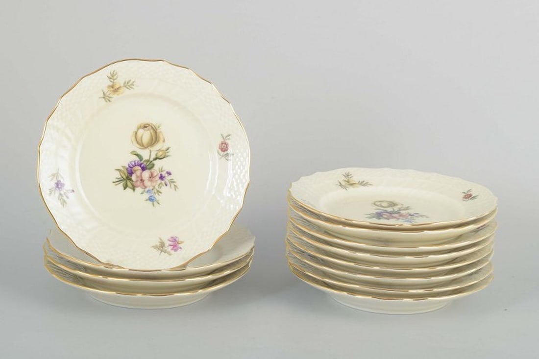 Royal Copenhagen Frijsenborg. Twelve porcelain plates. Mid 20th century. (1 of 4)