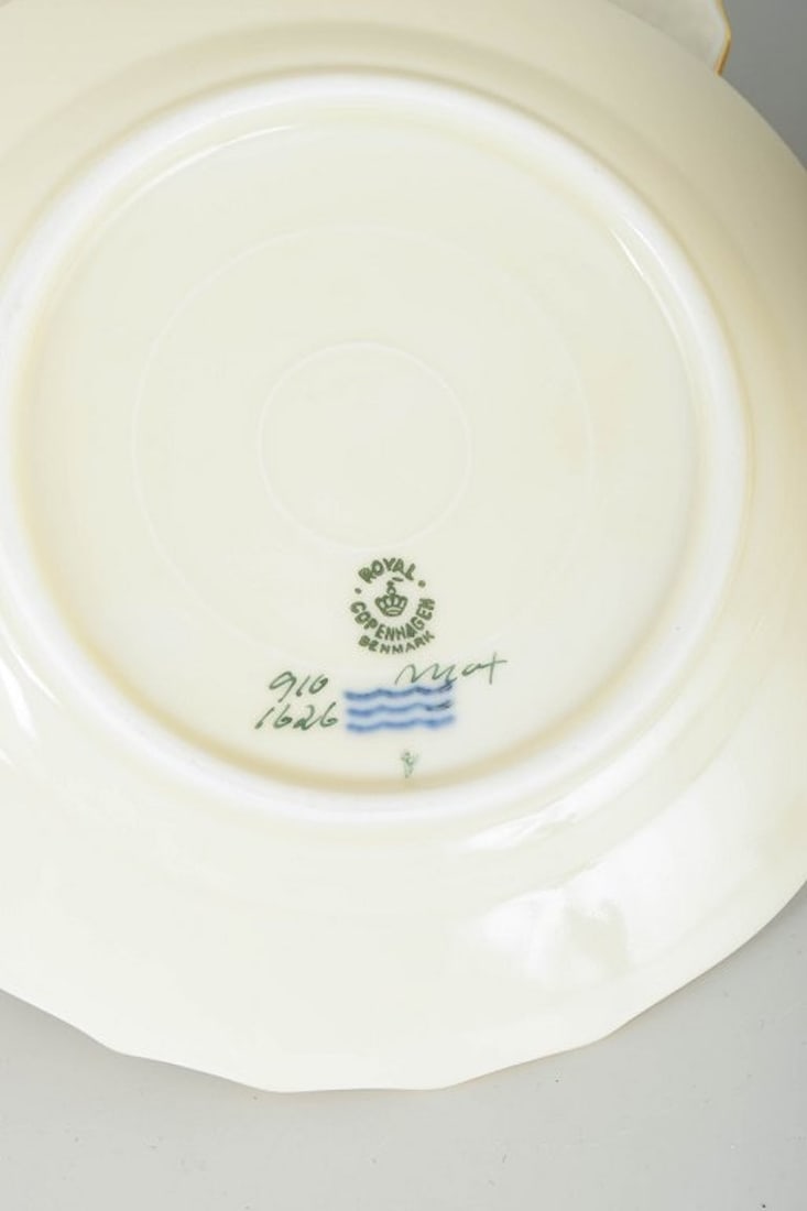 Royal Copenhagen Frijsenborg. Twelve porcelain plates. Mid 20th century. - 4
