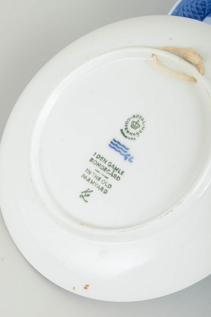 Royal Copenhagen. Six Christmas plates in porcelain with relief-decorated motifs. 1960/70s. - 4