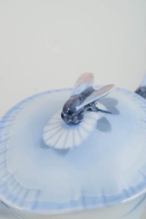 Royal Copenhagen, Denmark. Midsummer Night's Dream, small porcelain coffee pot with decoration in - 3