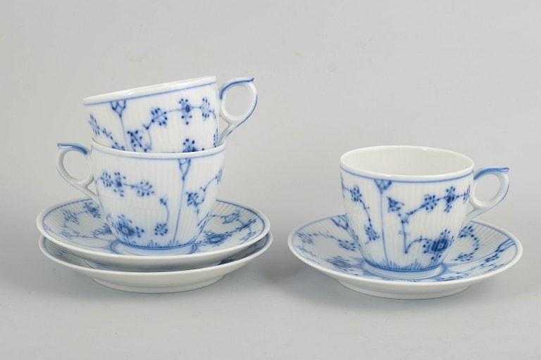 Royal Copenhagen, Denmark. Blue Fluted Plain, set of three porcelain coffee cups with saucers.: Royal Copenhagen, Blue Fluted Plain, coffee set for 3 persons. Porcelain coffee set from the Blue Fluted Plain series, consisting of cups and saucers for three persons, model 1/2162. Classic fluted fo