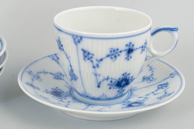 Royal Copenhagen, Denmark. Blue Fluted Plain, set of four porcelain coffee cups with saucers. - 3