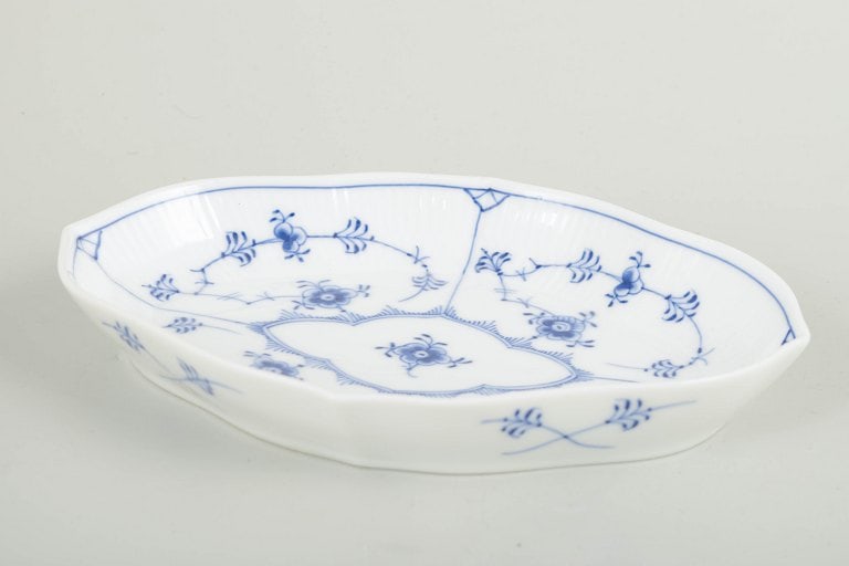 Royal Copenhagen, Denmark. Blue Fluted Plain porcelain dish decorated with cobalt blue underglaze. - 2