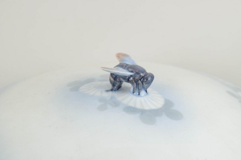 Royal Copenhagen, Denmark. Midsummer Night's Dream, porcelain lidded tureen with relief decoration. - 2