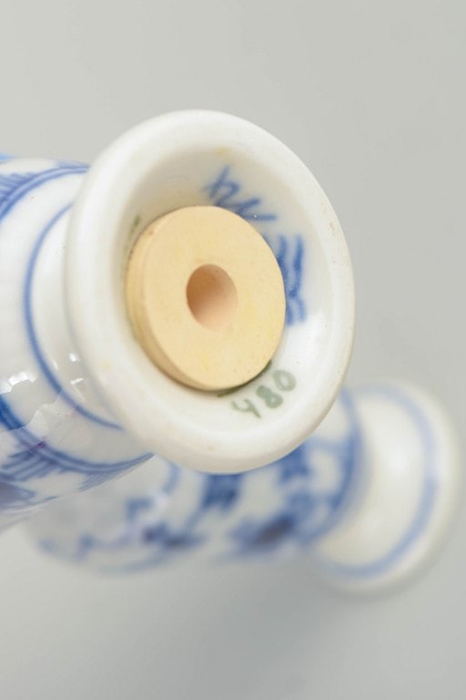 Royal Copenhagen, Denmark. Blue Fluted Plain set of porcelain salt and pepper decorated with blue - 4