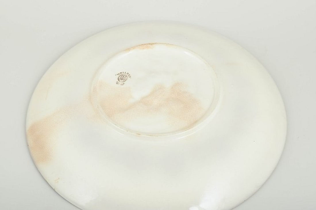 Gefle, Sweden. 'Mullbär' faience plate decorated with putti figures. Ca. 1880/90s. - 6