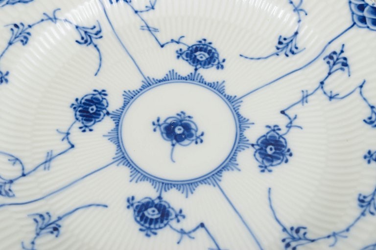 Royal Copenhagen, Denmark. Blue Flower Full Lace set of three porcelain dinner plates with - 3