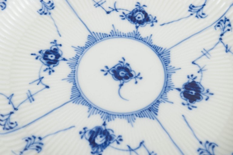 Royal Copenhagen, Denmark. Blue Flower Full Lace set of two porcelain dinner plates with underglaze - 3