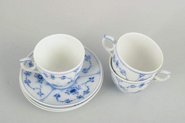 Royal Copenhagen, Denmark. Blue Flower Braided set of three porcelain coffee cups with matching - 2