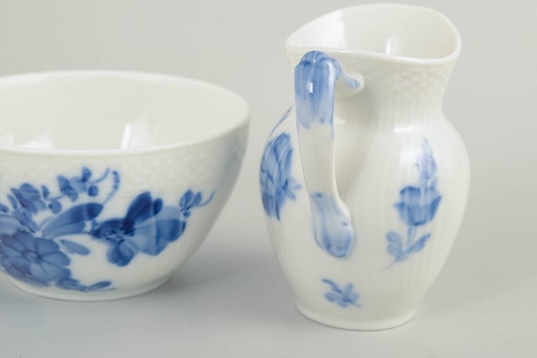 Royal Copenhagen, Denmark. Blue Flower Braided porcelain sugar bowl and cream jug with underglaze - 2