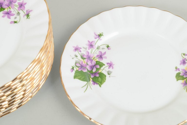 Royal Stafford, England. Set of twelve bone china cake plates with purple flowers. Mid-20th century. - 3